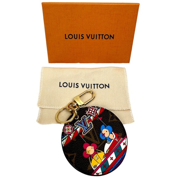 Limited Edition Louis Vuitton Illustre Vivienne Funfair Bag Charm & Key Holder - Picture 6 of 8